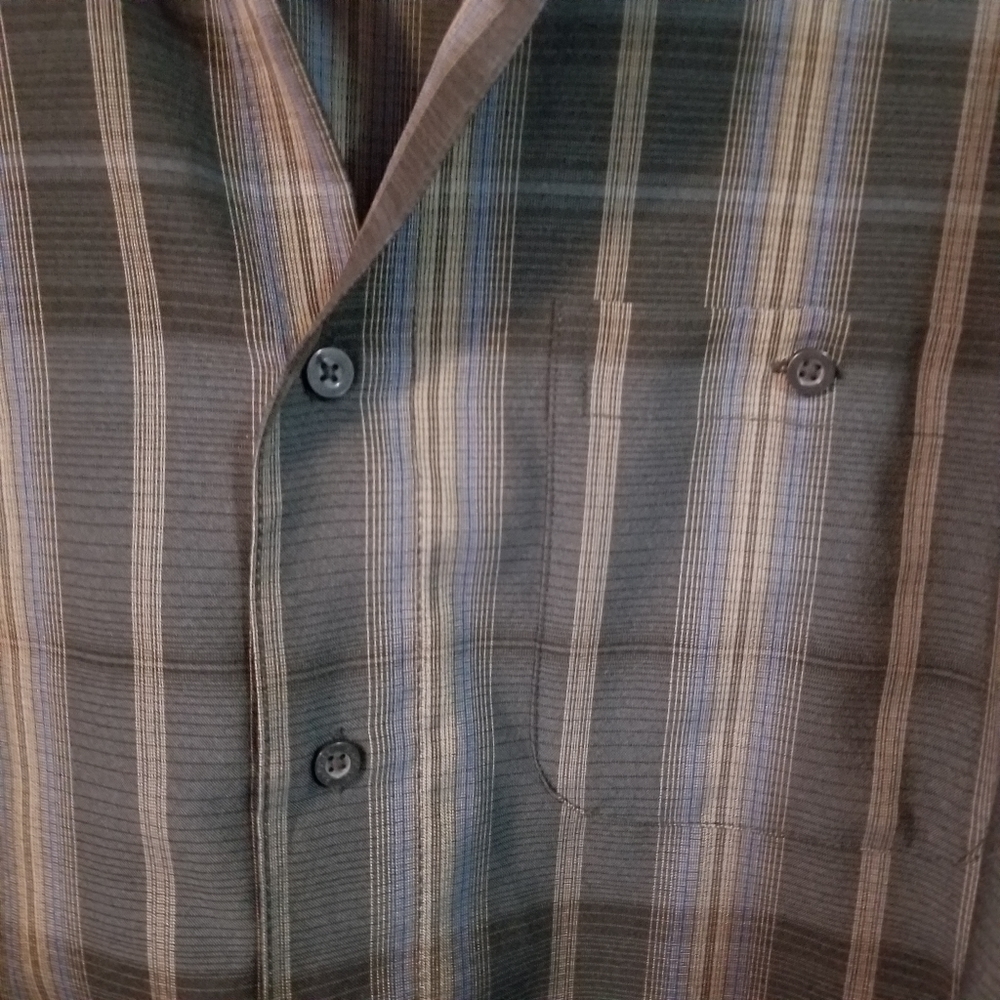 Haggar Plaid Luxury Long Sleeve Button Up - Picture 4 of 8